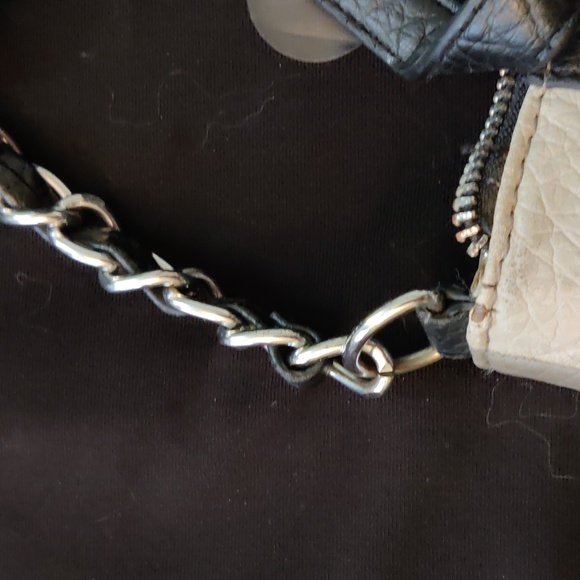 Jessica Simpson Grey and Black Leopard Print Interior Crossbody Bag - Picture 3 of 9